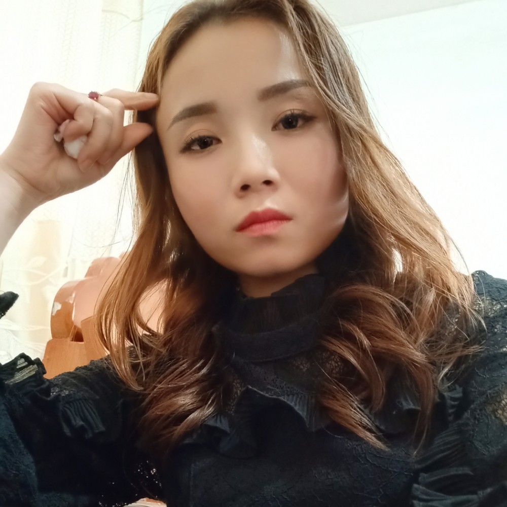 吕广琴的照片