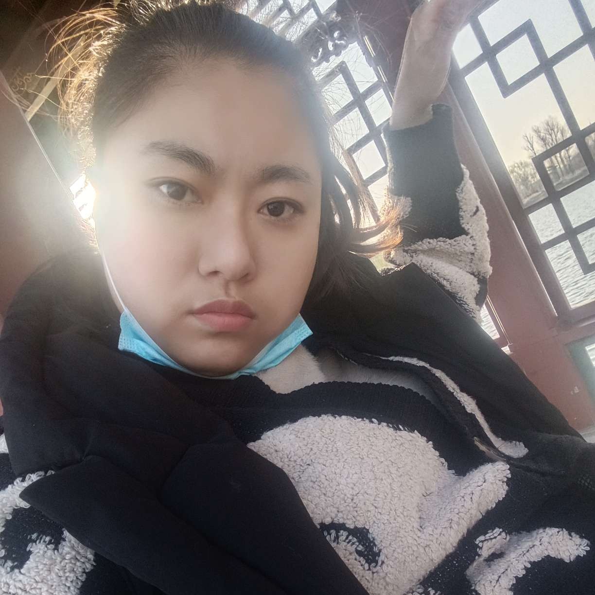 聪慧改变过客的照片