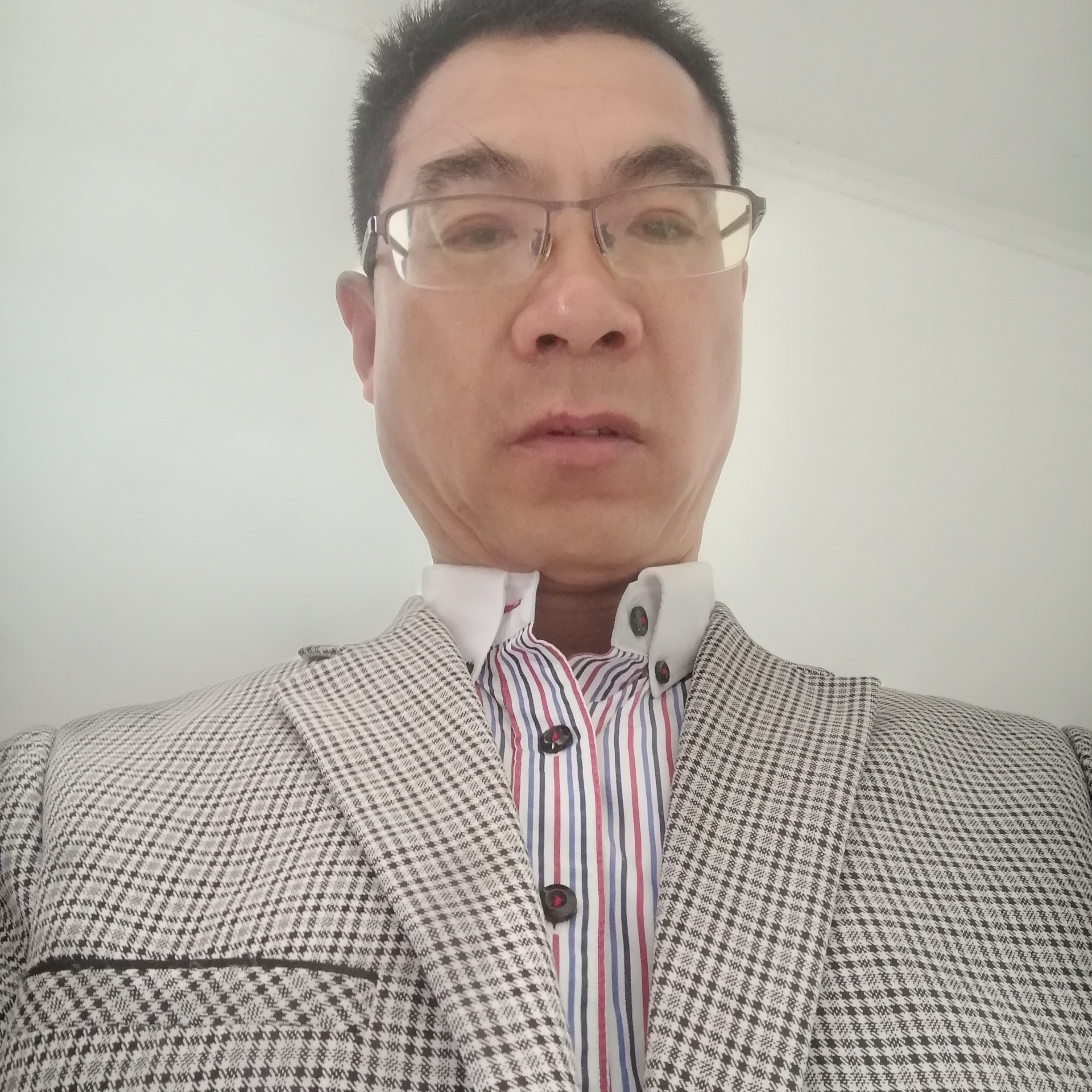 妩媚多么红尘的照片