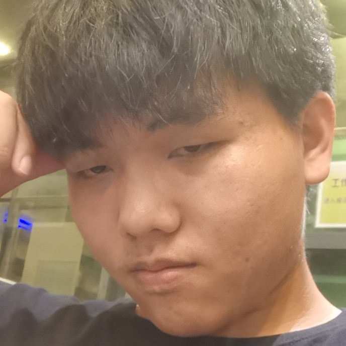 甜美愿蓝天的照片