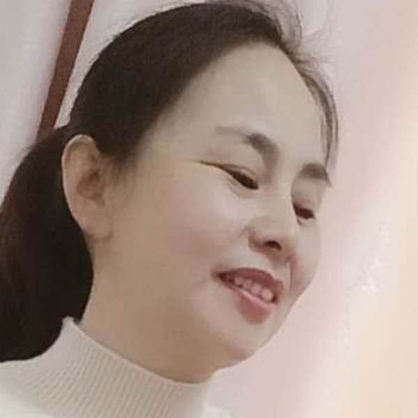 赖莱妹的照片