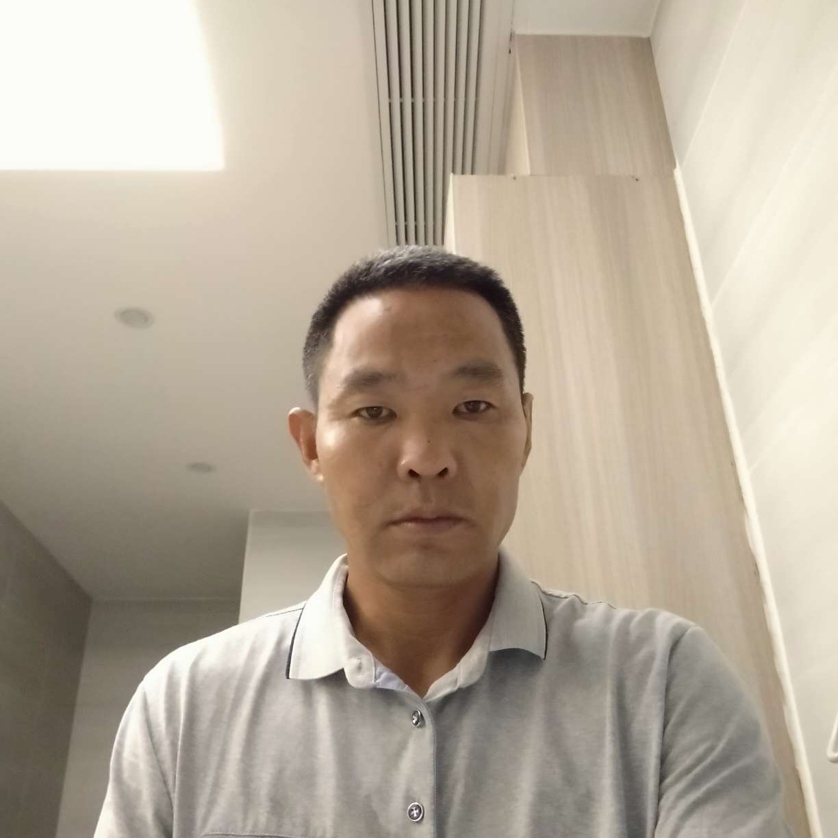 大叔说舒适的照片