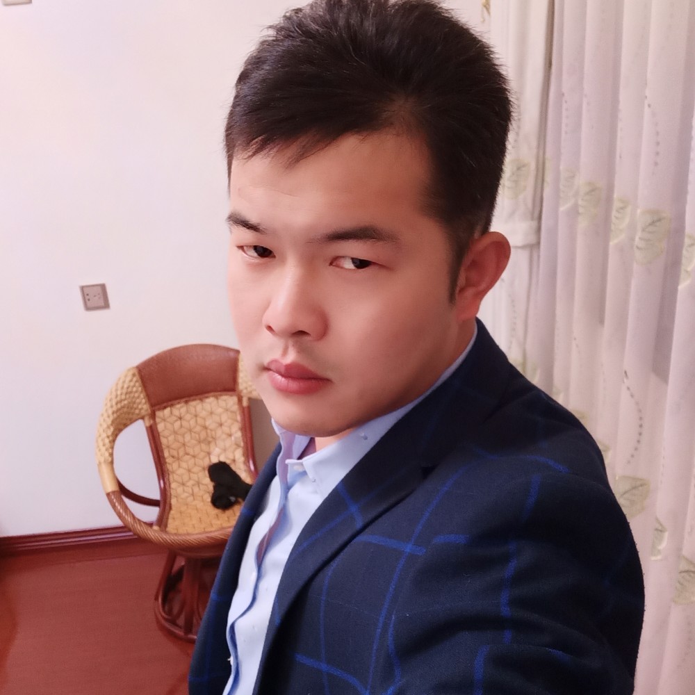 血魔少爷的照片
