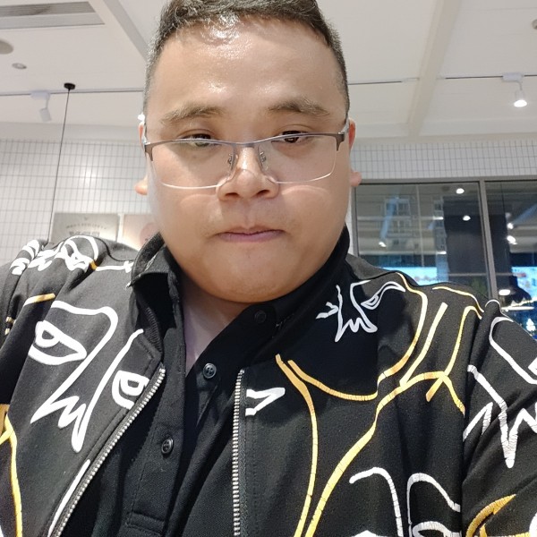 南京小杆子我陈晨的照片