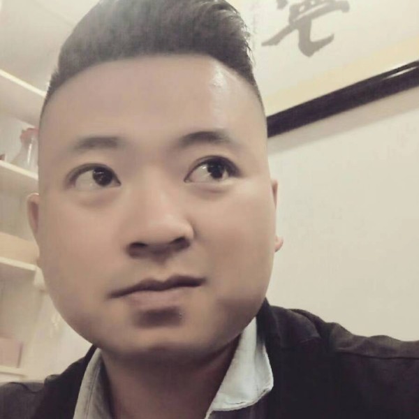 小胖子的春天的照片