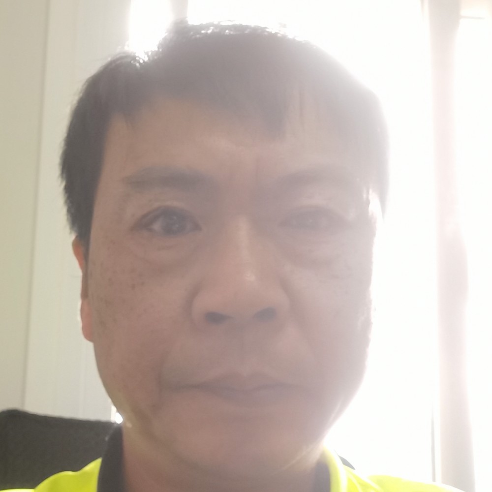 章福的照片