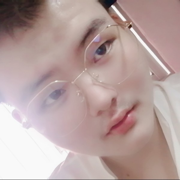 一个人相许绿茶的照片