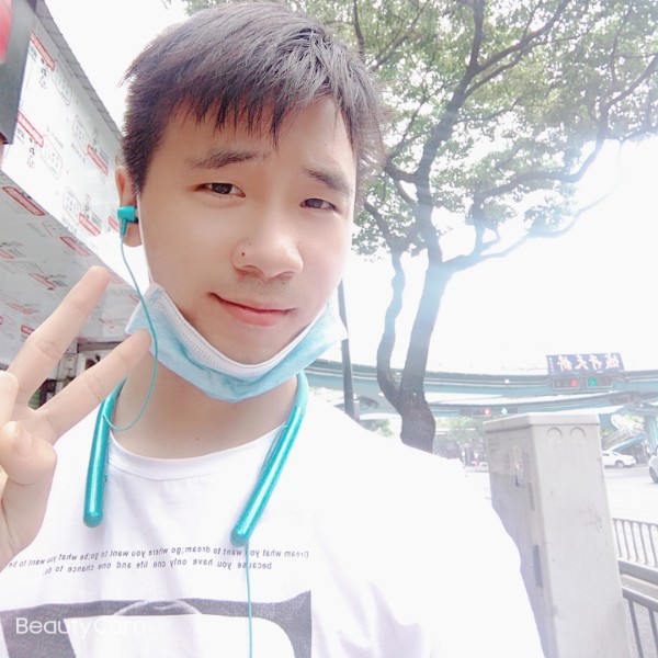 随心服饰默默的照片