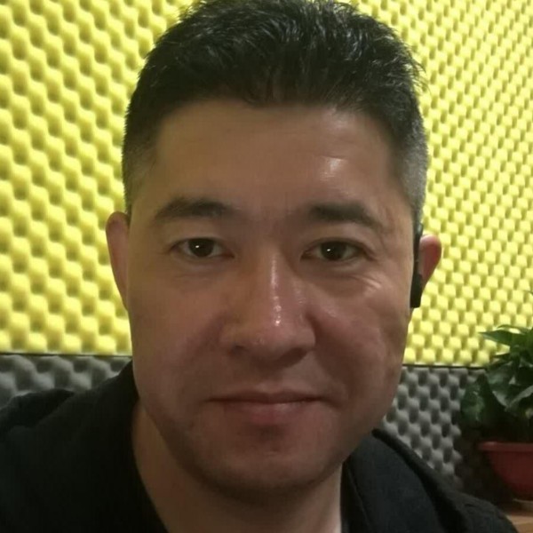 非银既玉的照片