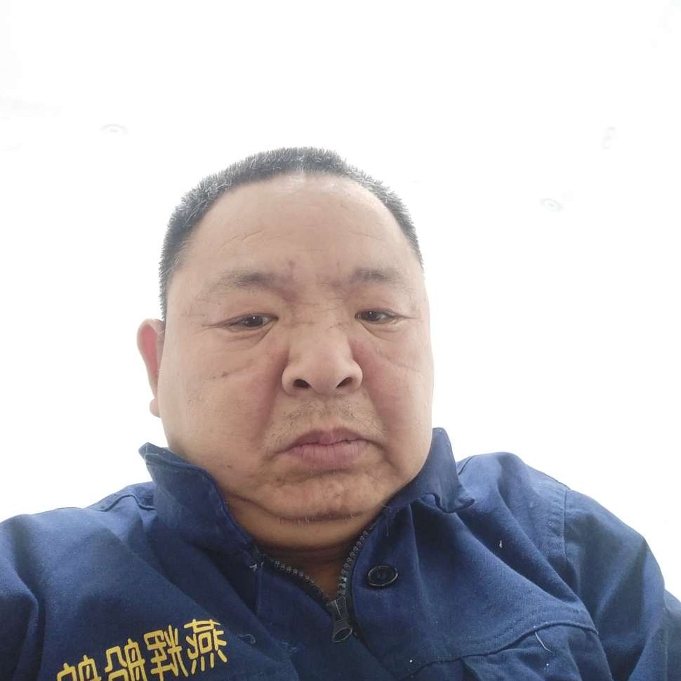 火车蹁跹含糊的照片