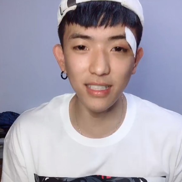 ADMA的照片