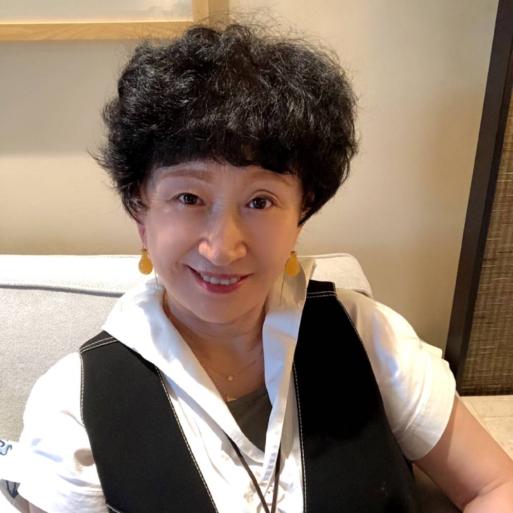 善良知足的照片