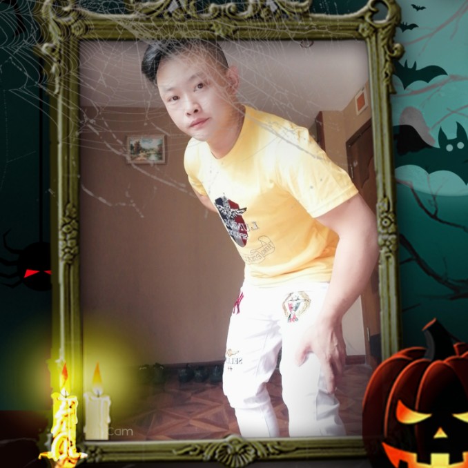 樱桃挽手痴情的照片