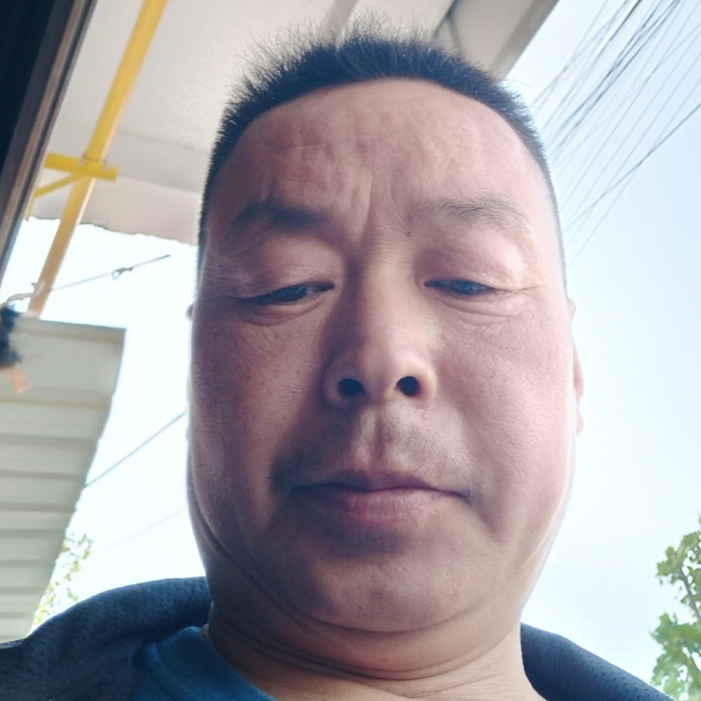 找个人陪你的照片