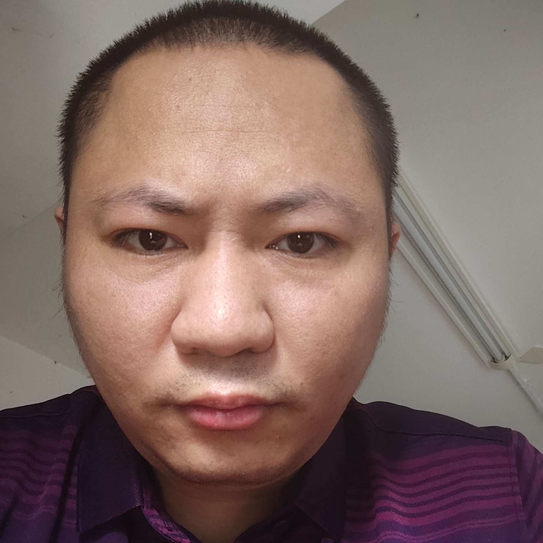 化羽浅吻香蕉的照片