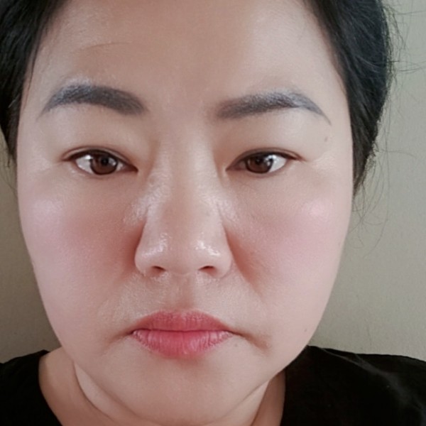 发夹深情的照片