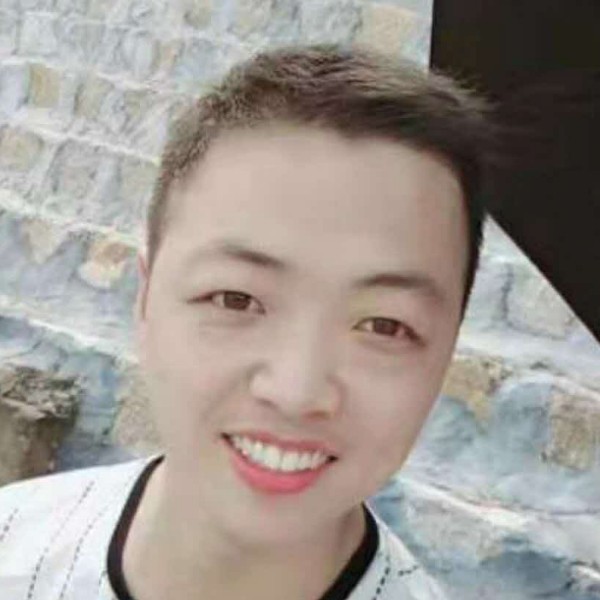 樱桃苦恋斑驳的照片