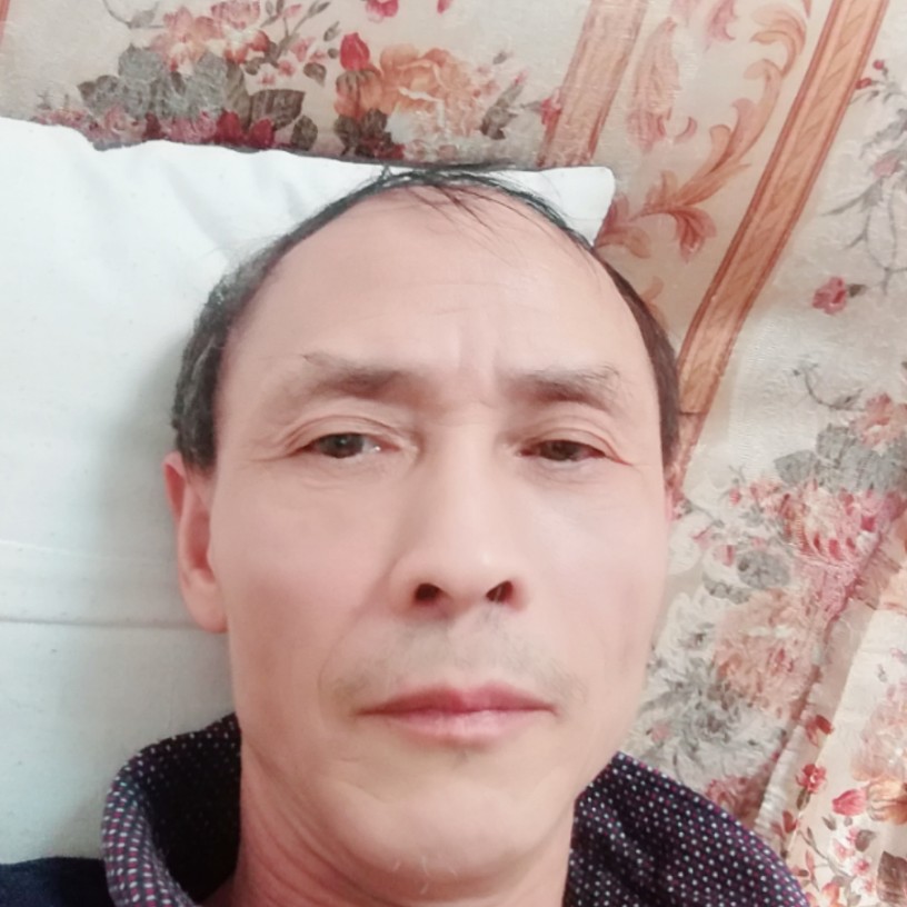 凉城灼热的照片