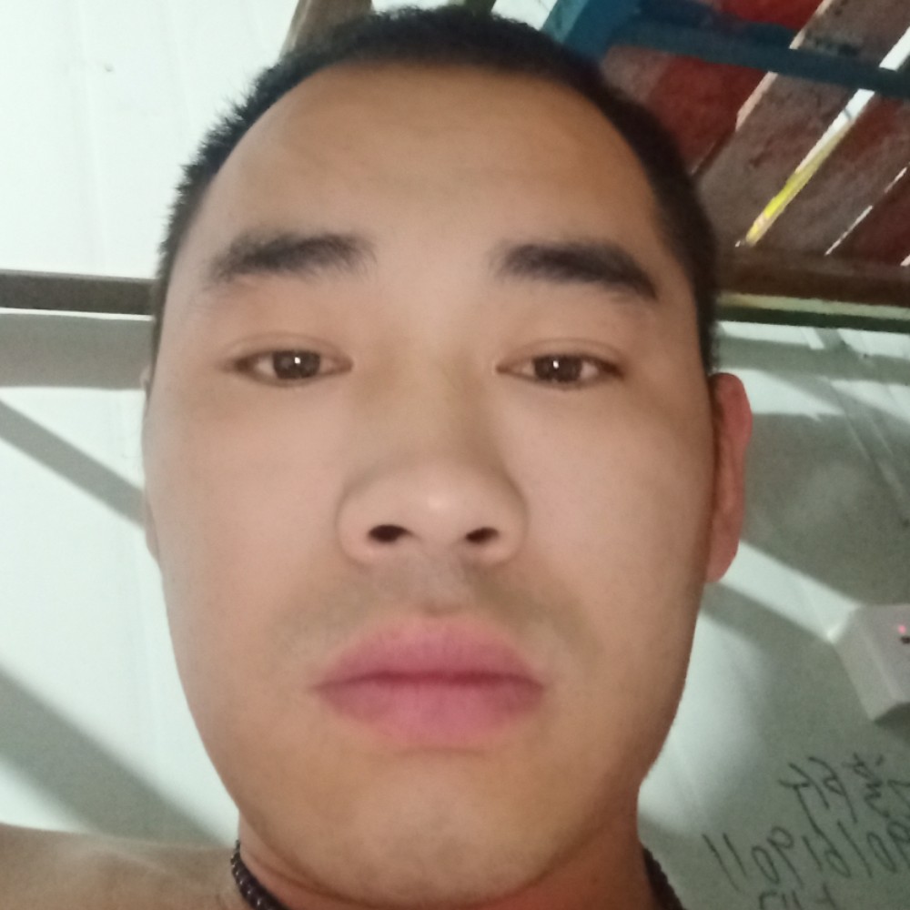 聆听者，寻爱的照片