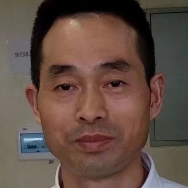 许成山的照片