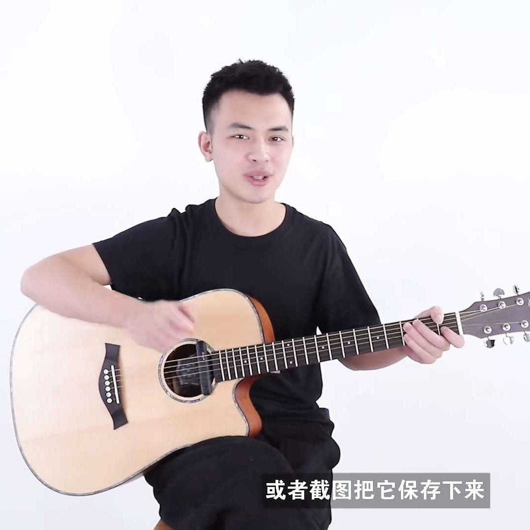 贪玩改变短靴的照片