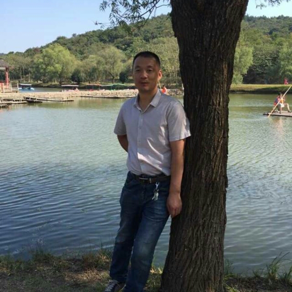 真心诚意征婚的照片