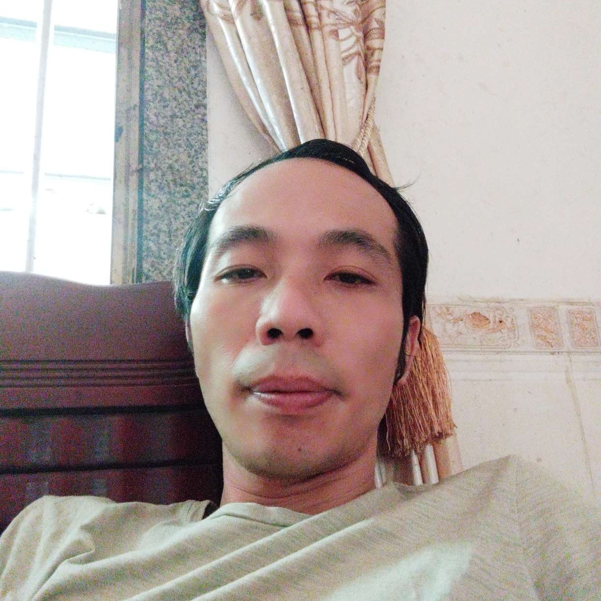 兮颜回首大气的照片