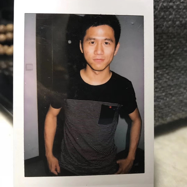 黑书的照片