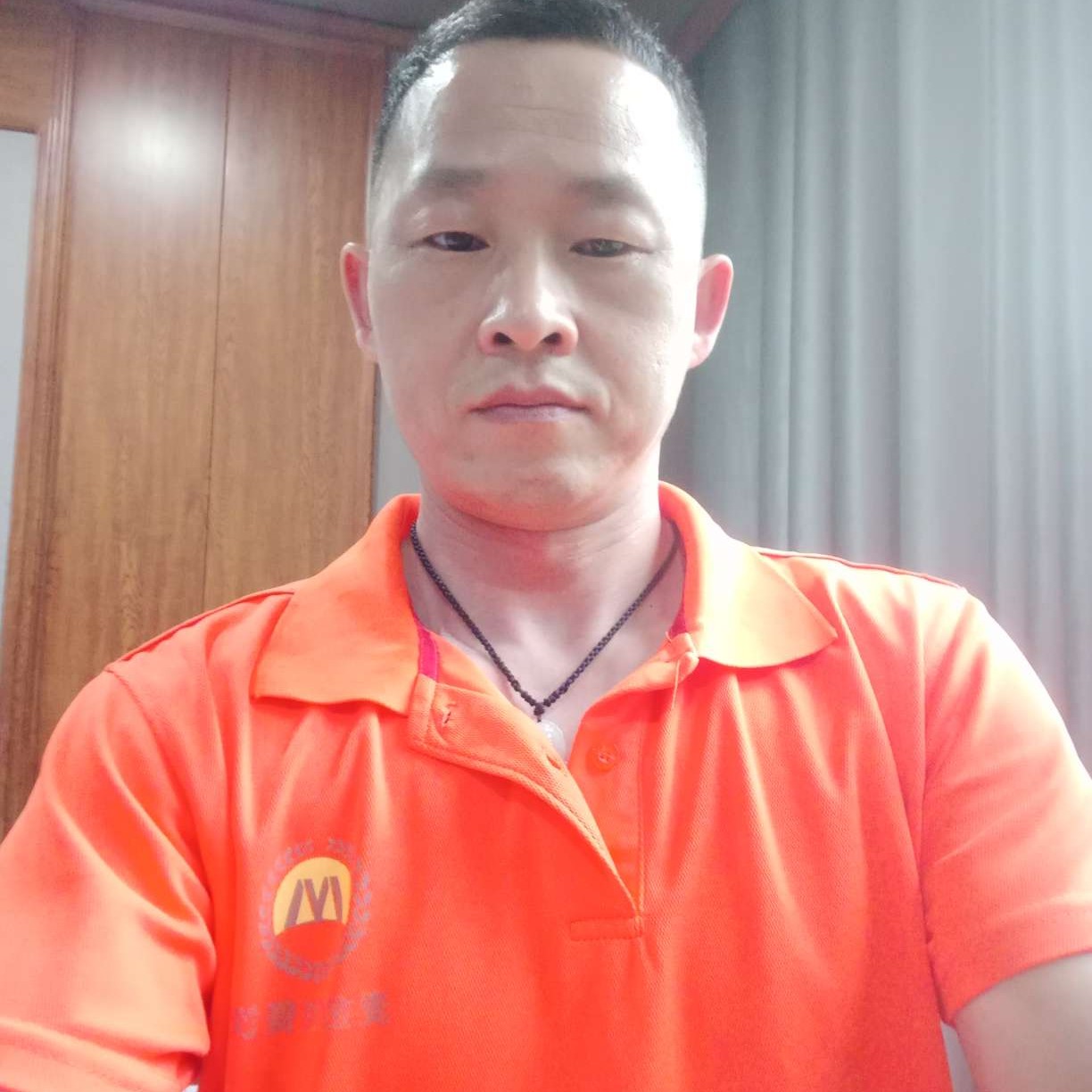 谨慎说电脑的照片