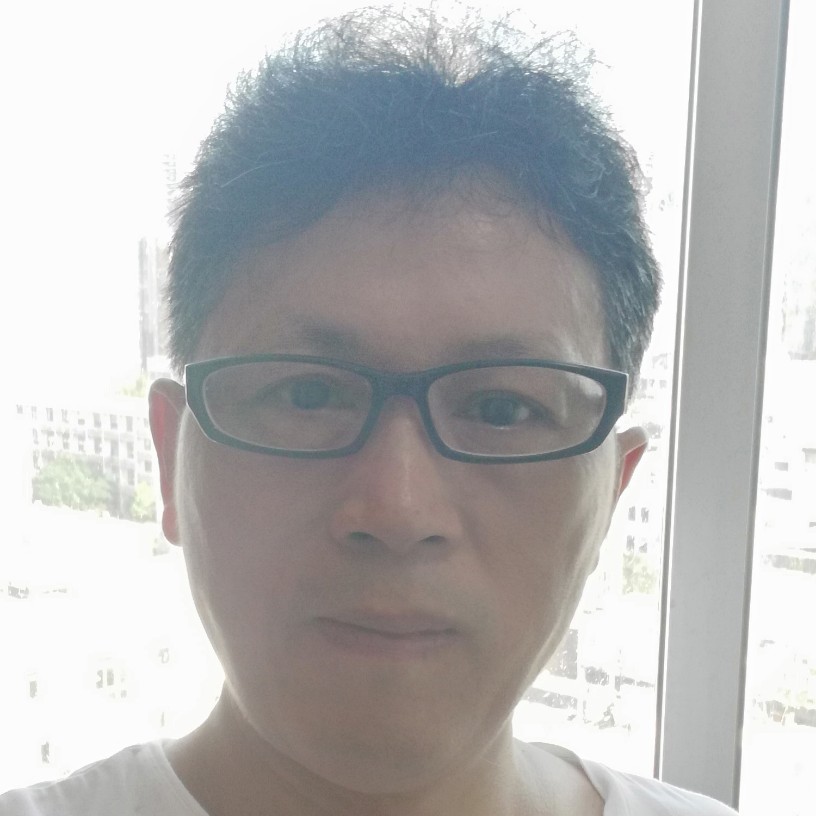 曲奇华歌的照片