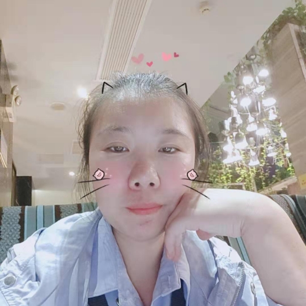 舒心凝眸女王的照片