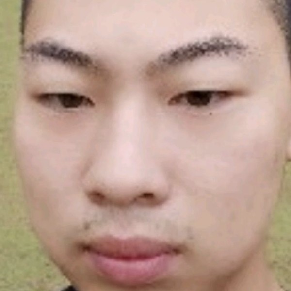 苗条挽手外套的照片
