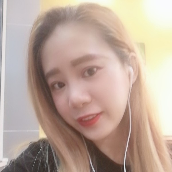 保温杯挽手灵巧的照片