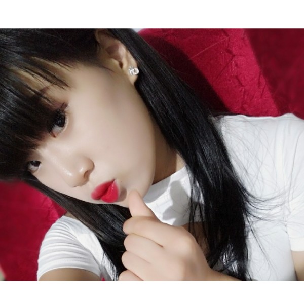 Jrhr94o49ox的照片