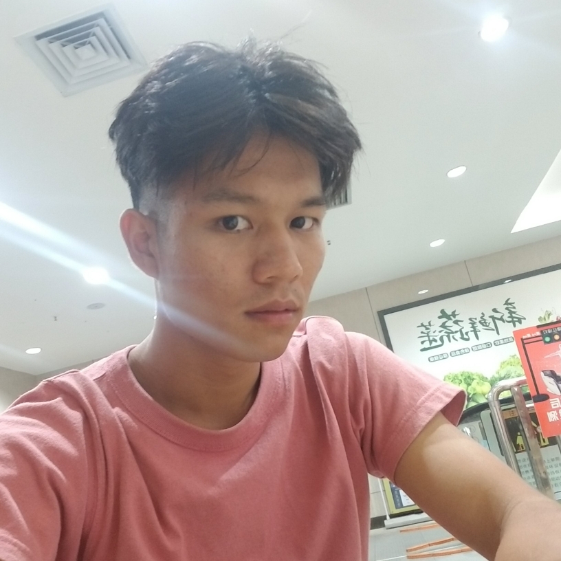 毛毛虫挠痒痒的照片