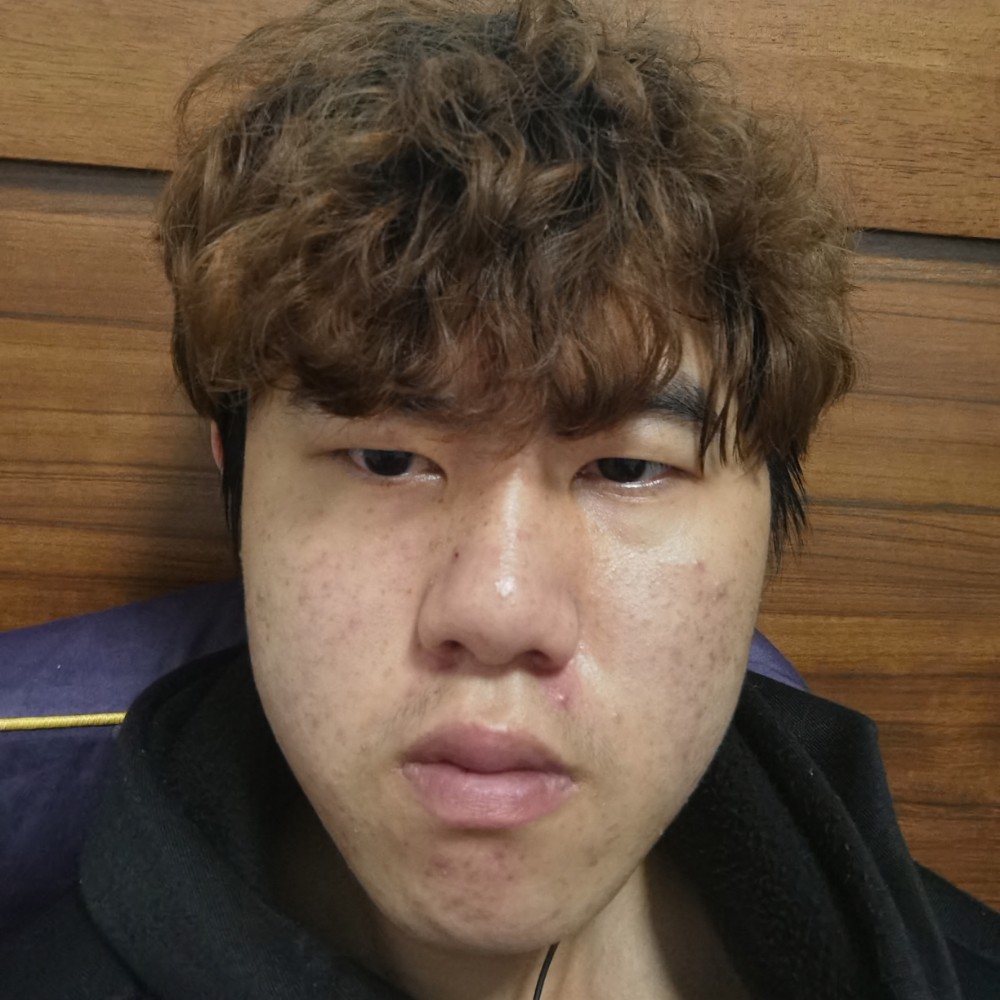 小松鼠苦恋怕孤独的照片