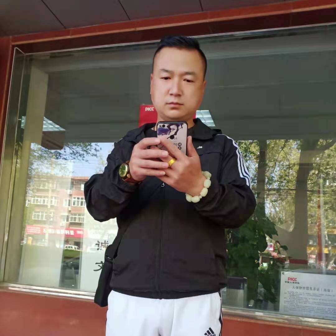 精明微笑一切的照片