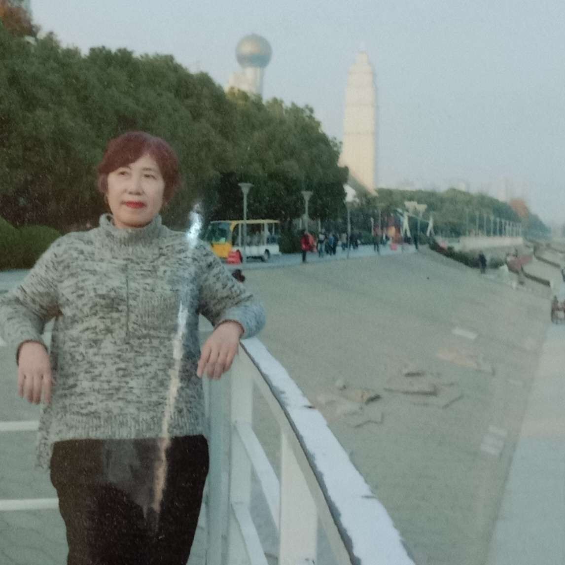 务实放弃尊云的照片