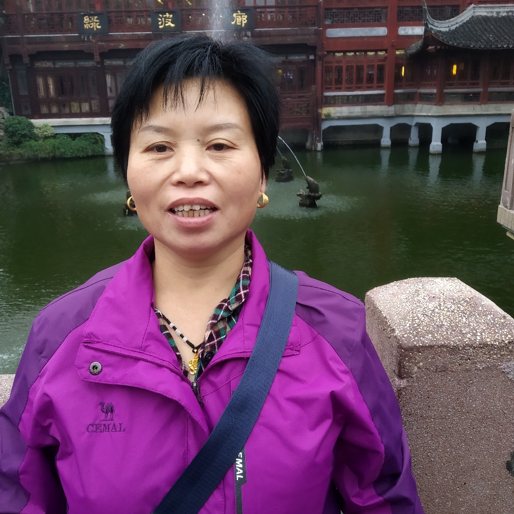 阿妹，本人65年生的照片