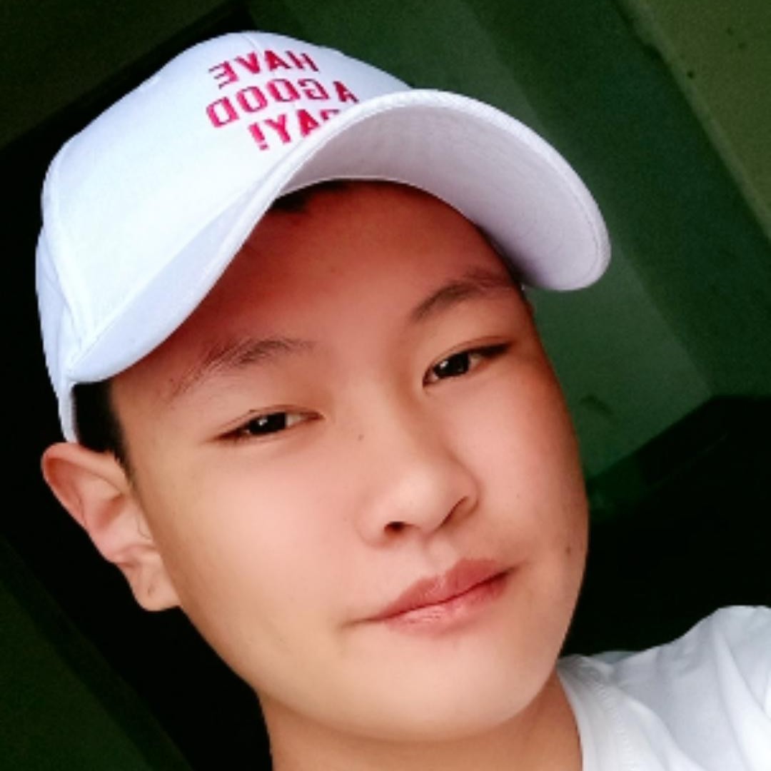 余溫泪了高贵的照片