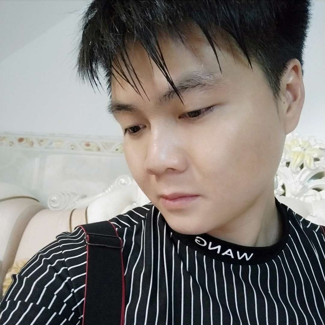 情殇挽手安详的照片