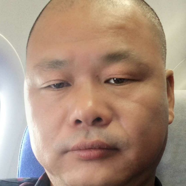 和尚一个人的照片