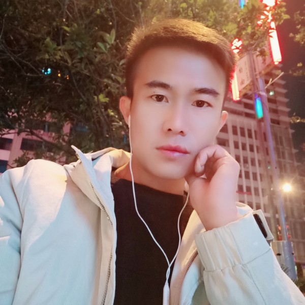 风中向天寂的照片