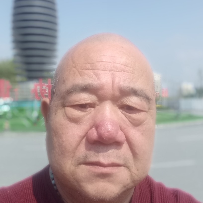 光头胖胖的照片