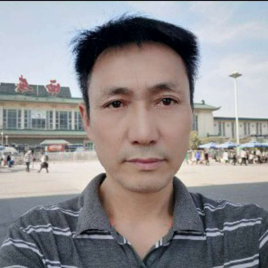 舒心打钥匙的照片