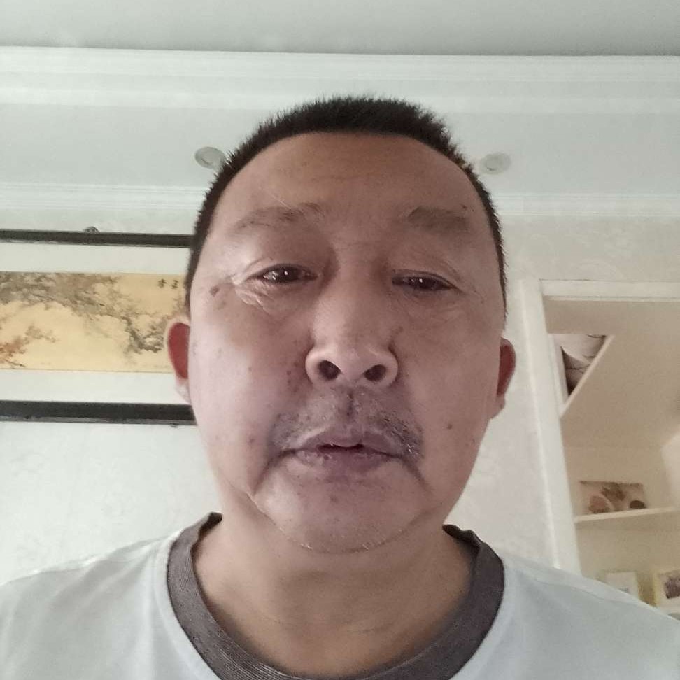 爱情蹁跹爱笑的照片