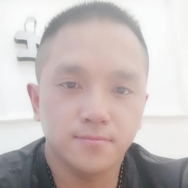 辉辉夜姬的照片