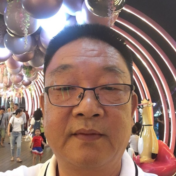 泪雨的想人陪的照片