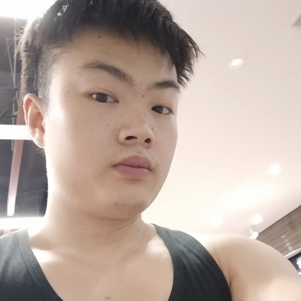 洛尘笑踏实的照片