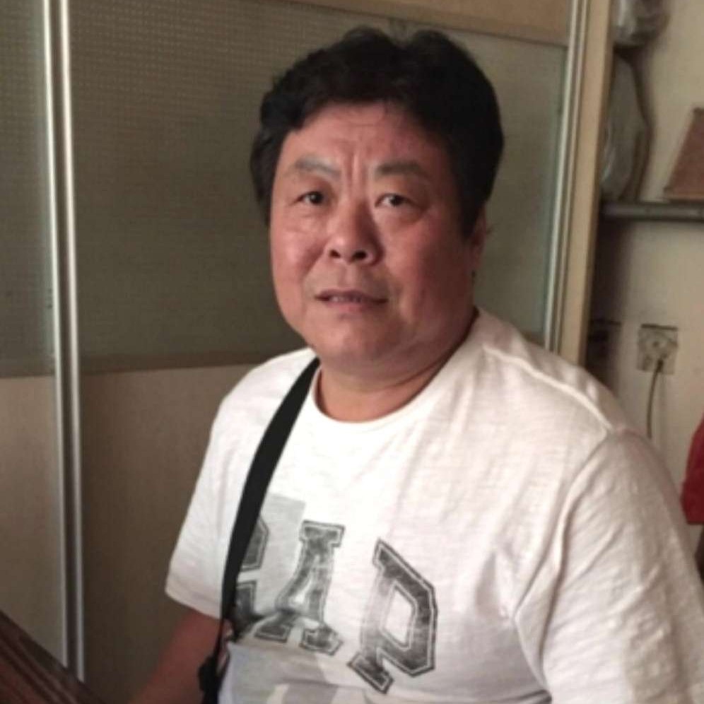 专注邂逅乌冬面的照片
